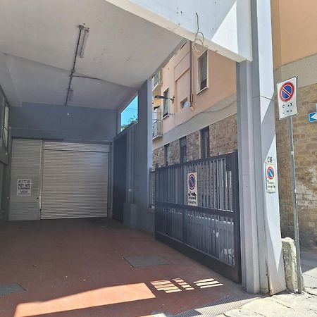 Flat Moon Over Florence Terrace And Free Parking المظهر الخارجي الصورة