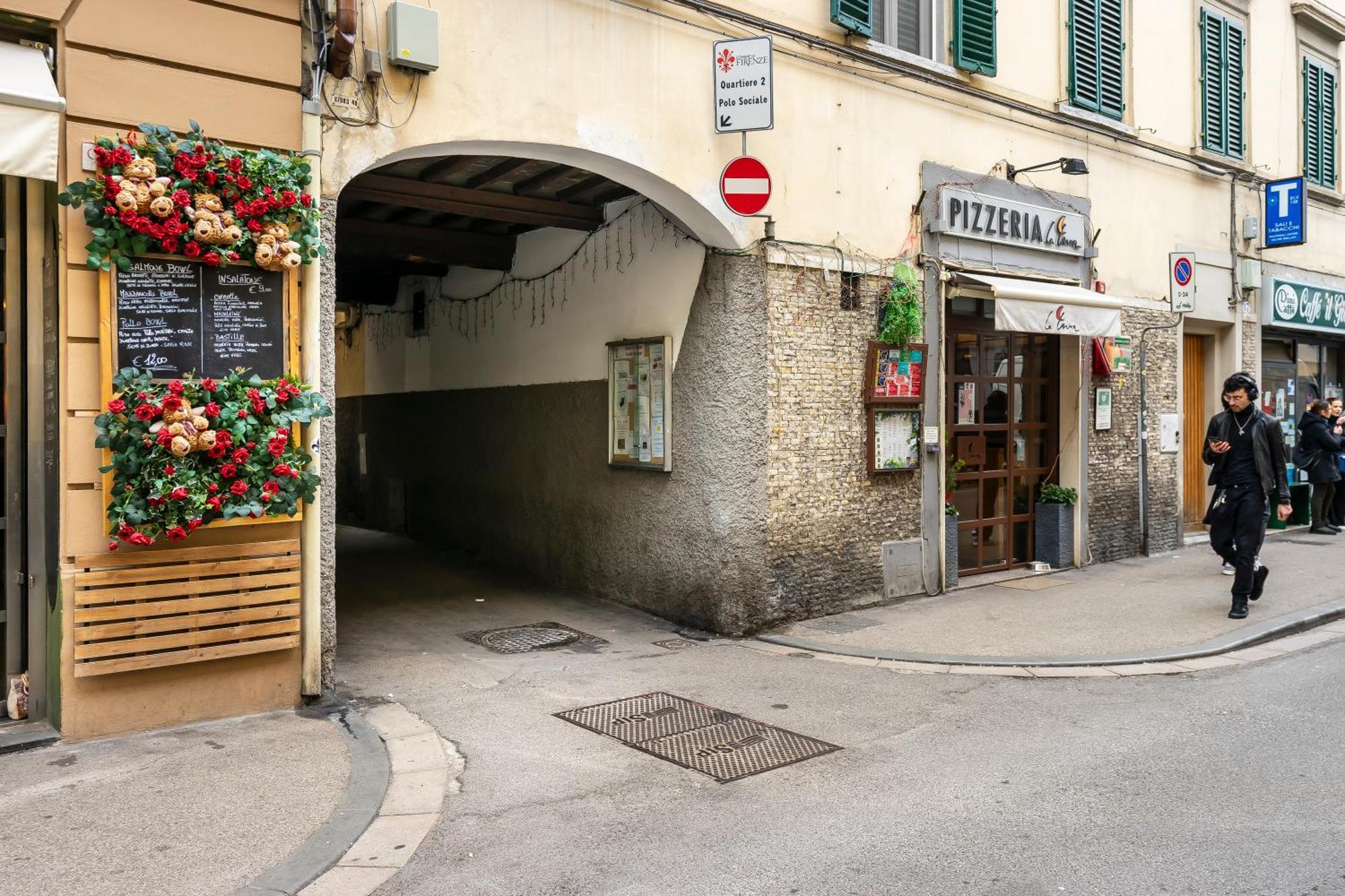 Flat Moon Over Florence Terrace And Free Parking المظهر الخارجي الصورة